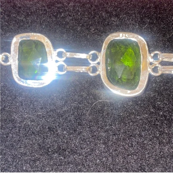 Gorgeous Faceted Green Quartz Handcrafted 925 Bracelet - Picture 11 of 14